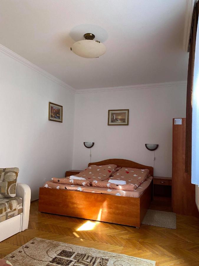 Birta Apartman Hajdúszoboszló Екстериор снимка